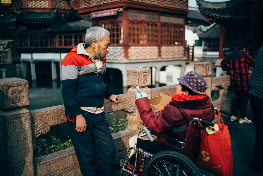 Tourists by Gino Zhang, on Flickr
